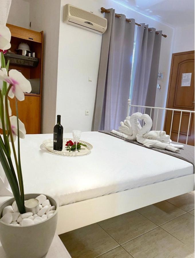 Delia Apartments Пефкохорі Екстер'єр фото