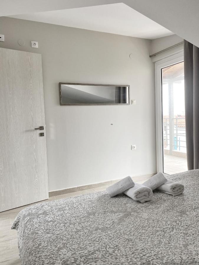 Delia Apartments Пефкохорі Екстер'єр фото