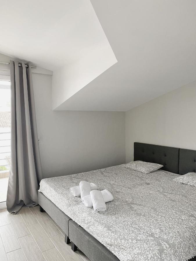 Delia Apartments Пефкохорі Екстер'єр фото