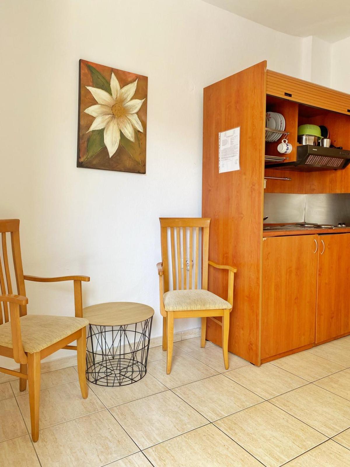 Delia Apartments Пефкохорі Екстер'єр фото