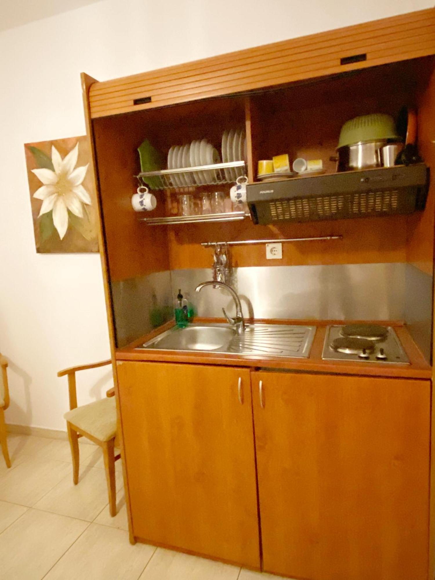 Delia Apartments Пефкохорі Екстер'єр фото
